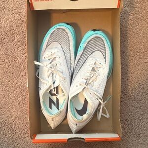Nike ZoomX Vaporfly NEXT% 2 - White and Aurora Green - never worn!